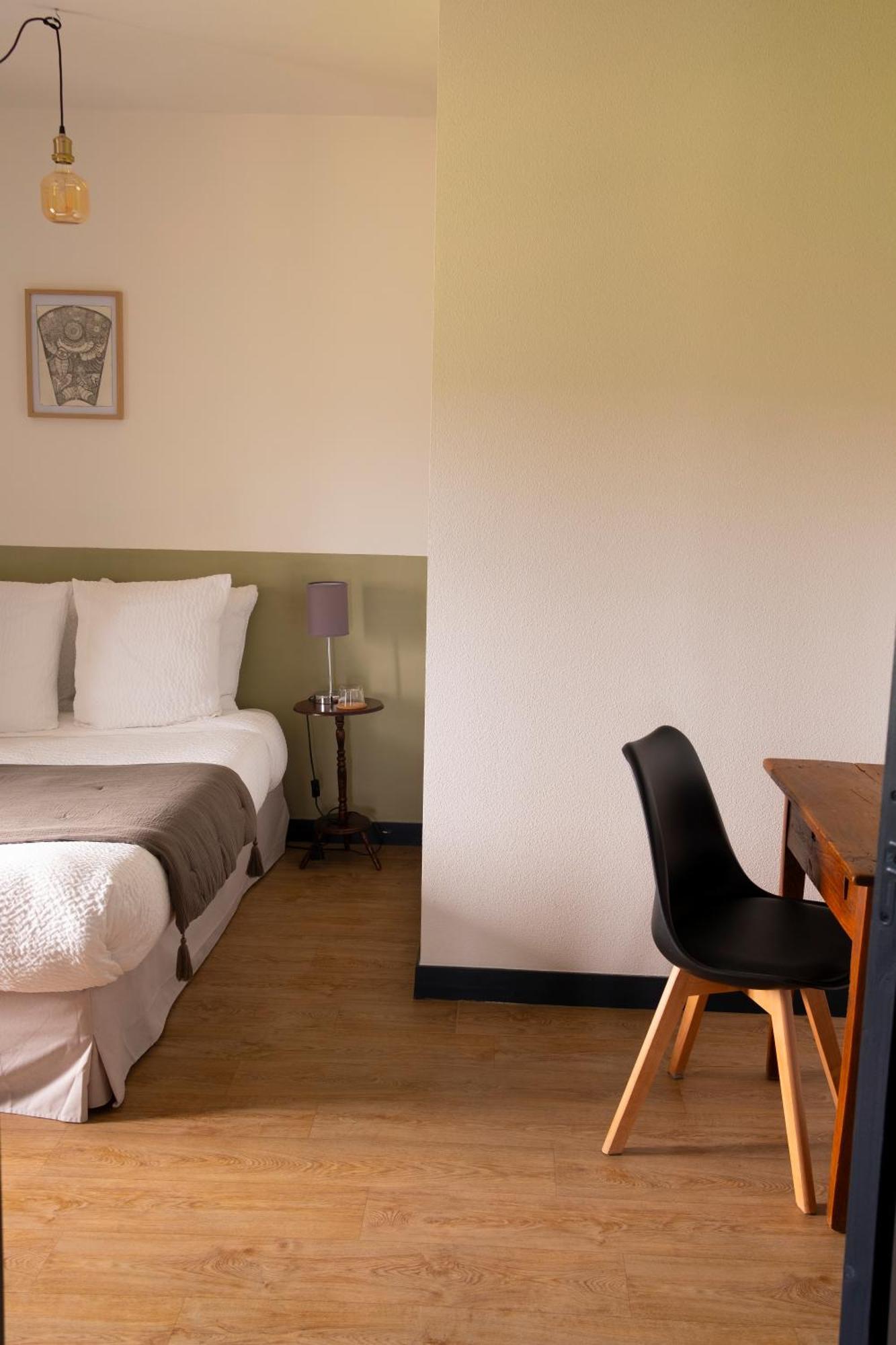 L'Auberge Du Campos Saint-Pierre-Duchamp Εξωτερικό φωτογραφία