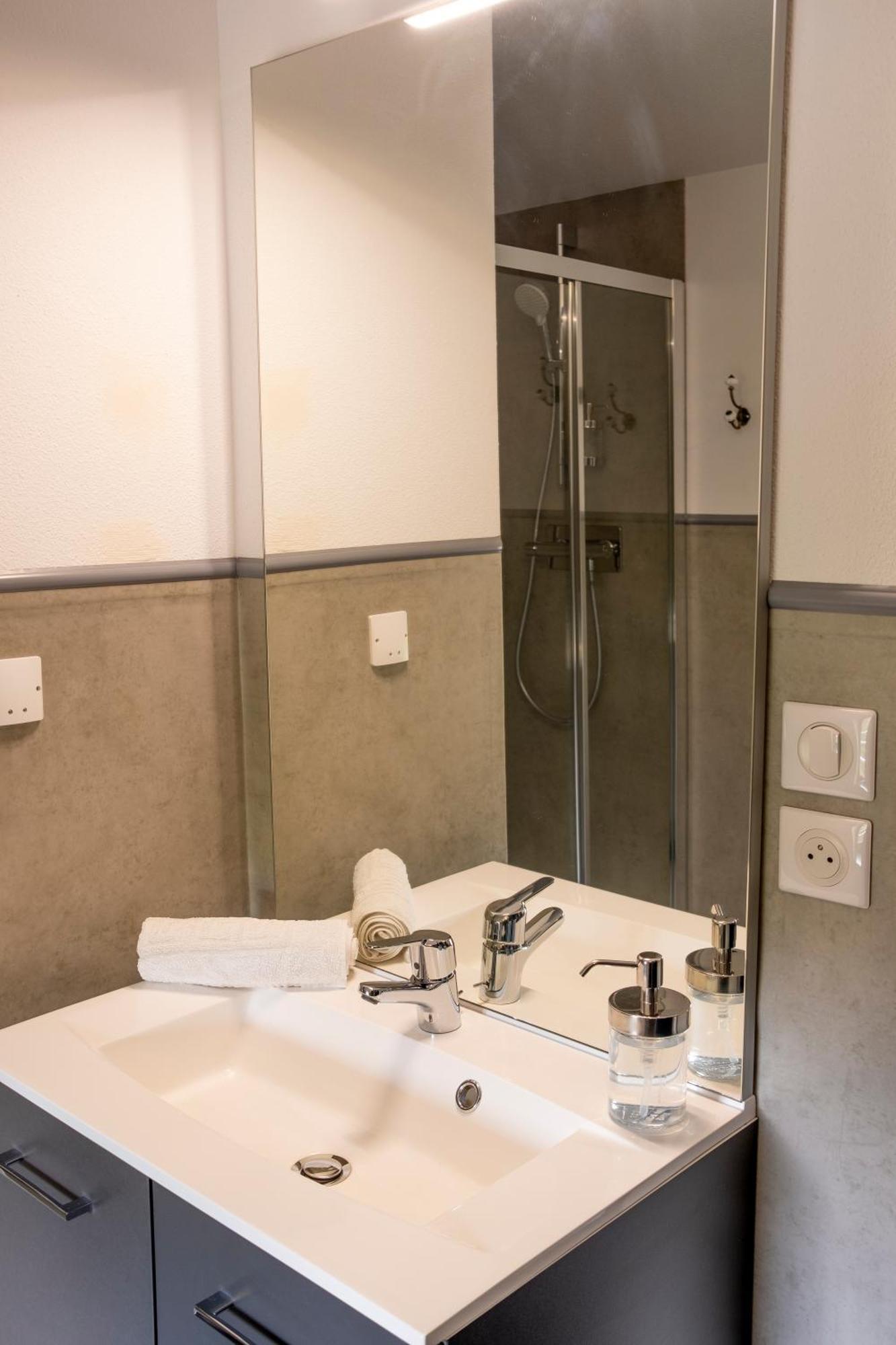 L'Auberge Du Campos Saint-Pierre-Duchamp Εξωτερικό φωτογραφία